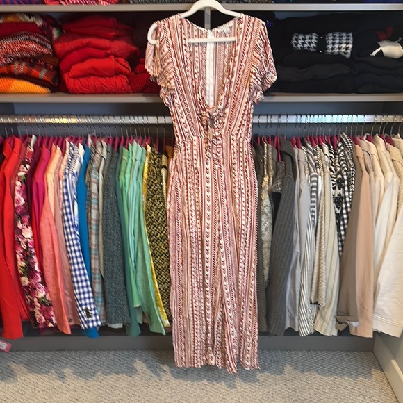 Favlux mauve/white print short sleeve elastic waistband cropped jumpsuit S NWT - Picture 1 of 3